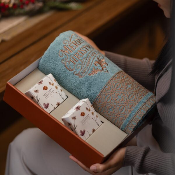 Scientia Christmas Gift