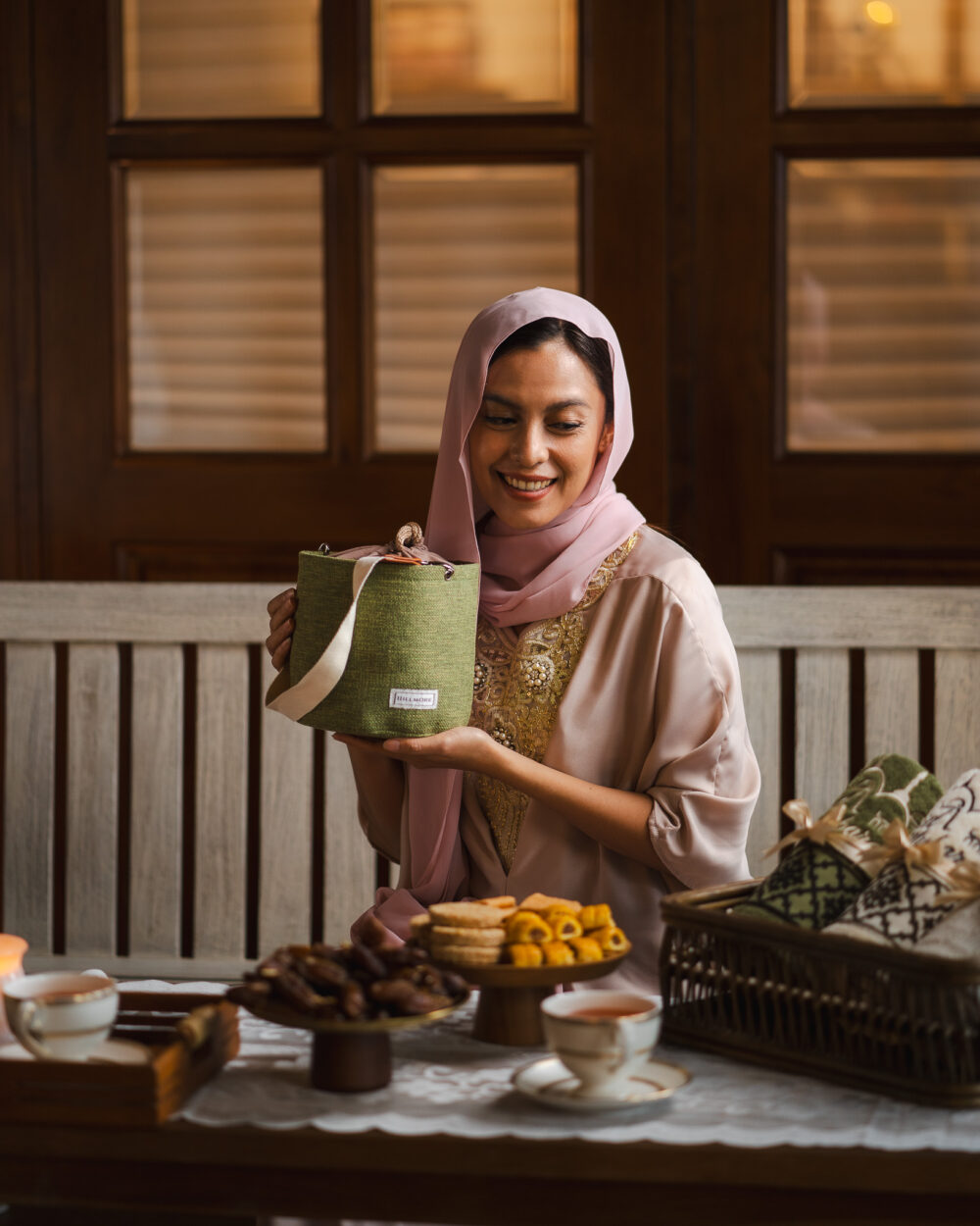 Bucket Eid Mubarak Gift