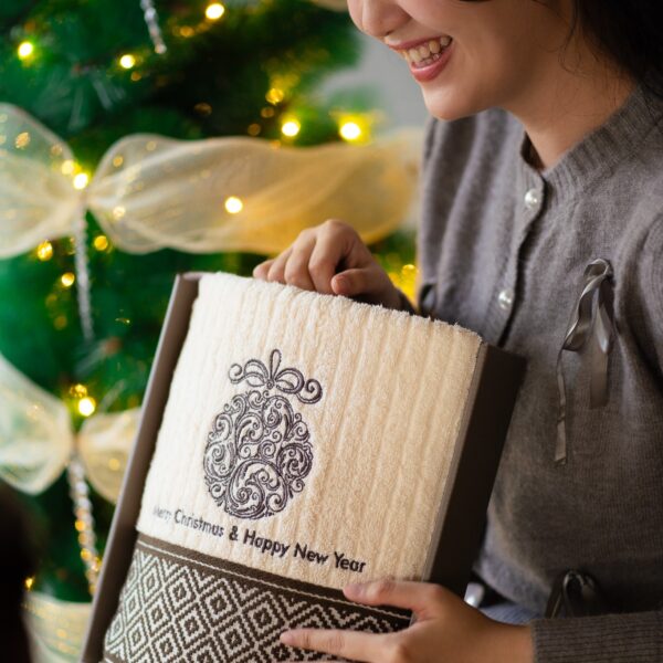 Single Christmas Gift